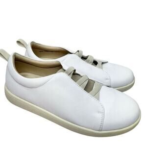 Trotters Sneaker Womens Size 7W Wide White Leather Lace Up Shoes
